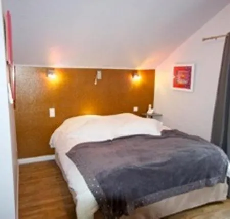 酒店 Castel Du Pont D Oly 3*