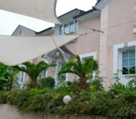 Castel Du Pont D Oly 酒店 3*