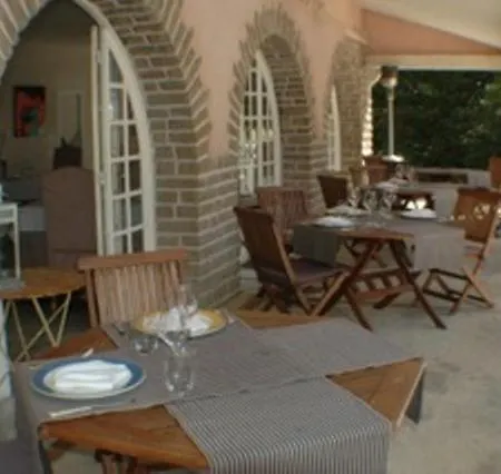 Castel Du Pont D Oly 3*