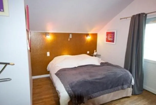 Hotel Castel Du Pont D Oly 3*