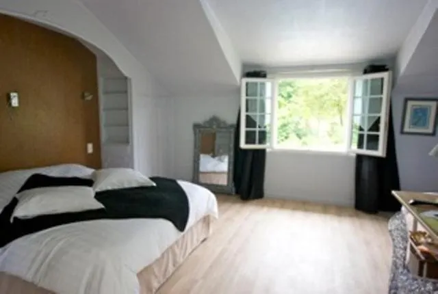 Castel Du Pont D Oly 3*